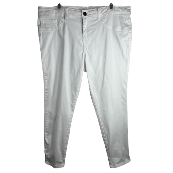 Calvin Klein Zipped Ankle Skinny Stretch 3 Pocket White Jean Style Pants. - Picture 9 of 9